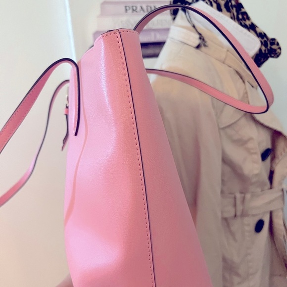 Kate Spade Pink Large Leather Bag with Signature Silver Spade Logo - Picture 7 of 13